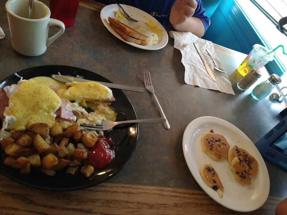 Eggs Benedict with Home Fries Mini Pancakes 2 Eggs Toast
